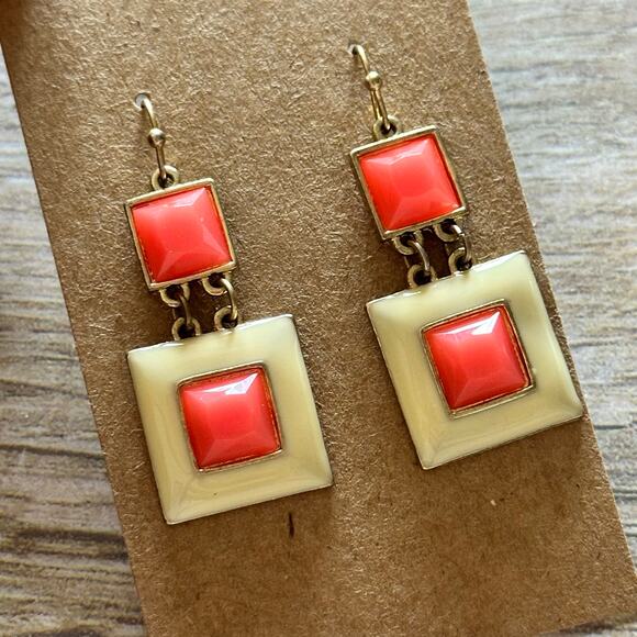 BOGO FREE ORANGE CREAM DANGLY EARRINGS - Picture 3 of 3